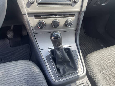 2015 Volkswagen Golf TSI S