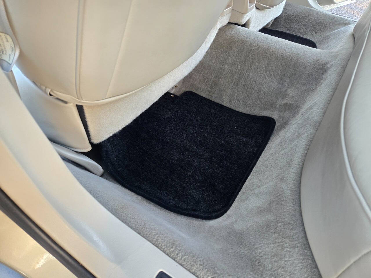 1997 Lincoln Town Car 117