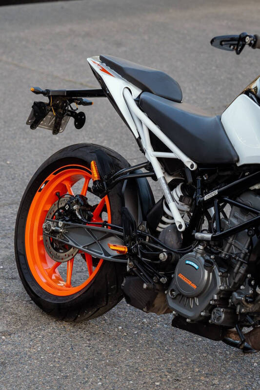 2021 KTM 200 Duke