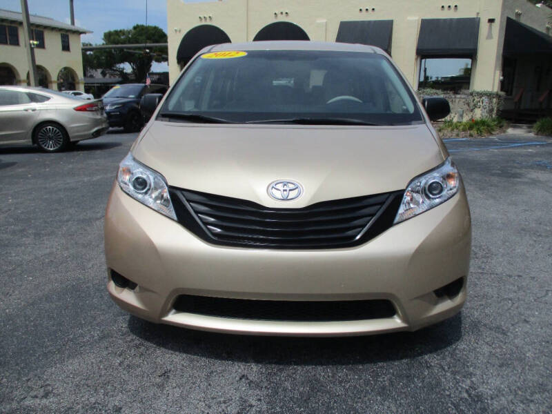 2012 Toyota Sienna Base 7-Passenger