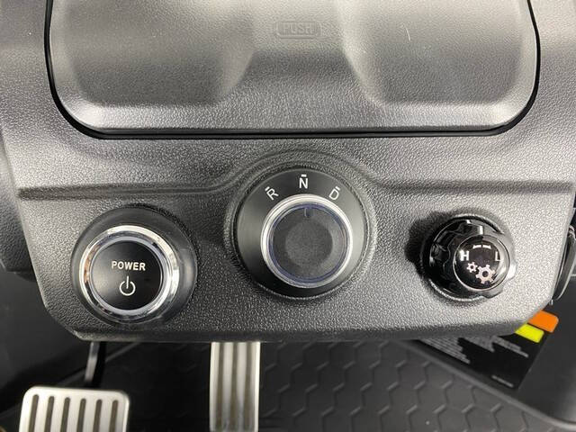 2025 Evolution MAVERICK 4 PLUS