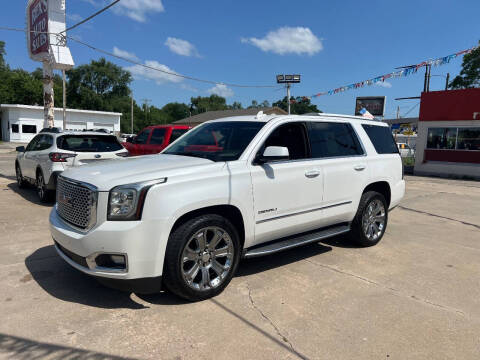 2017 GMC Yukon Denali