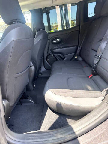 2017 Jeep Renegade Altitude