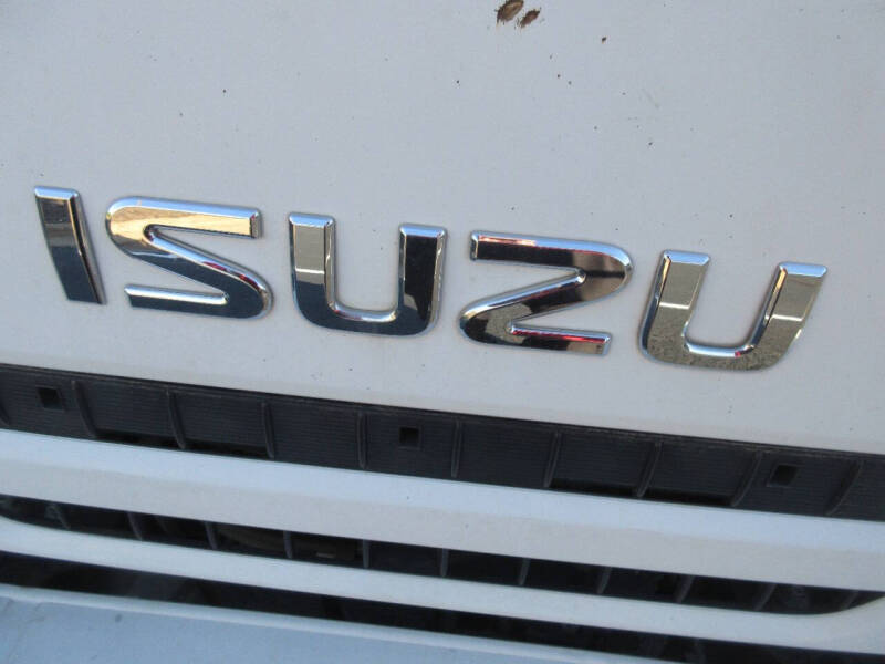 2016 Isuzu NRR