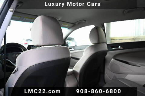 2020 Hyundai Tucson SE