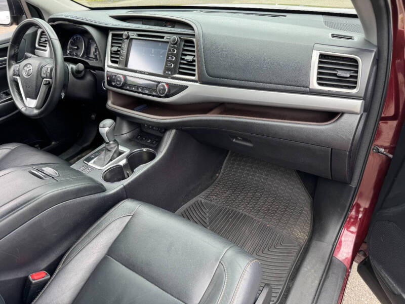 2017 Toyota Highlander XLE