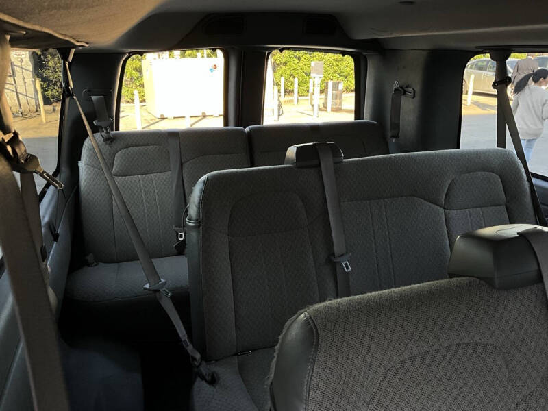 2024 Chevrolet Express LT 3500