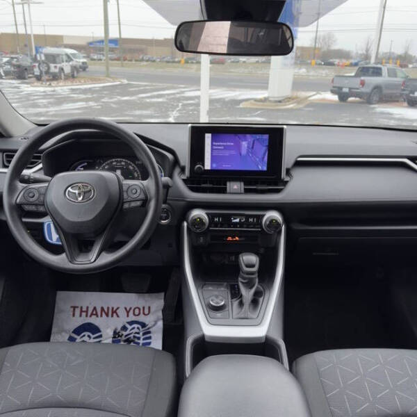 2025 Toyota RAV4 Hybrid XLE