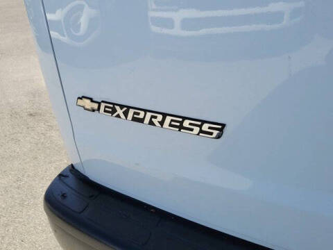2021 Chevrolet Express 2500