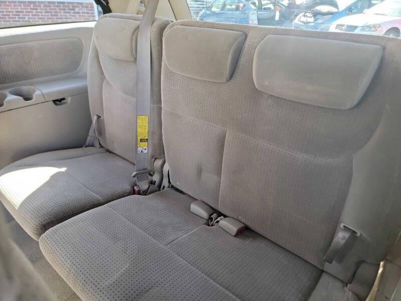 2006 Toyota Sienna CE 7 Passenger