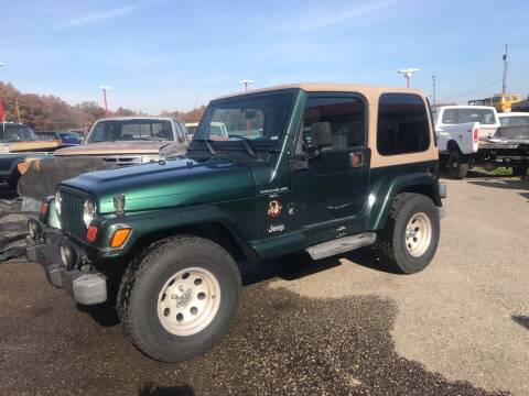 2000 Jeep Wrangler for sale at FIREBALL MOTORS LLC in Lowellville OH