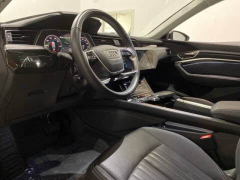 2024 Audi Q8 e-tron quattro Premium Plus