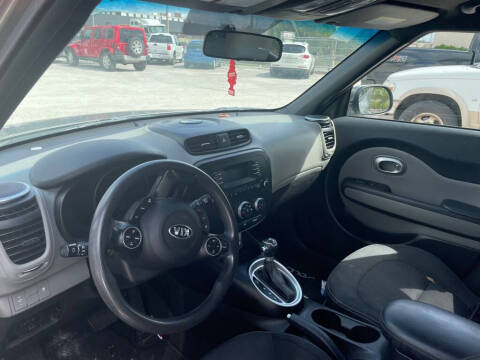 2015 Kia Soul +