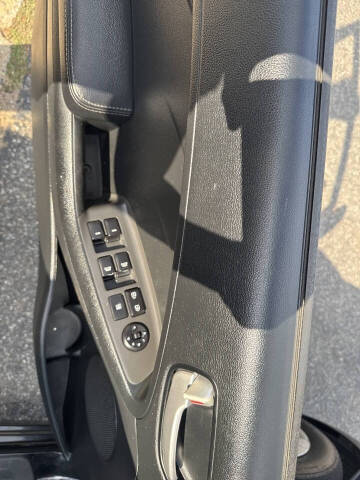 2017 Kia Forte5 LX
