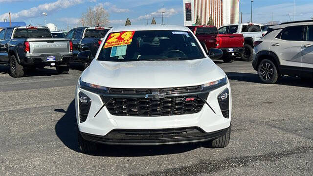 2024 Chevrolet Trax RS