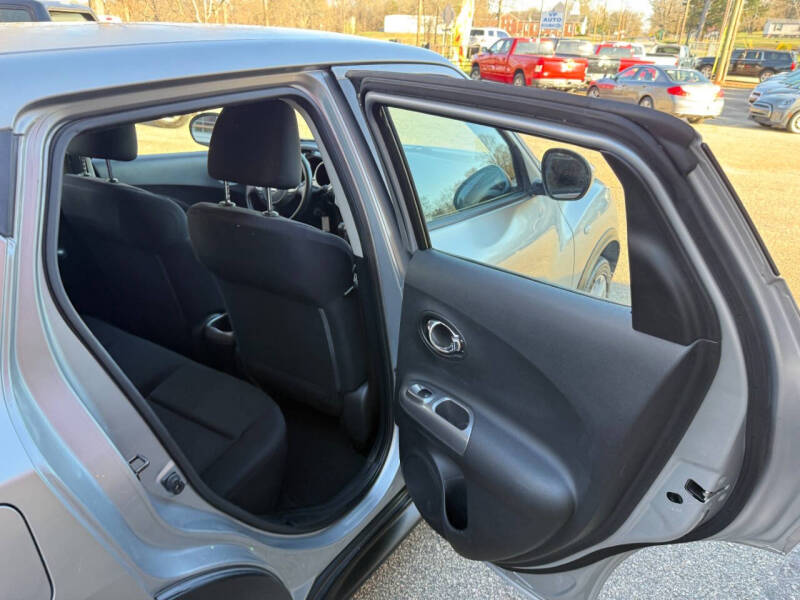 2011 Nissan JUKE S