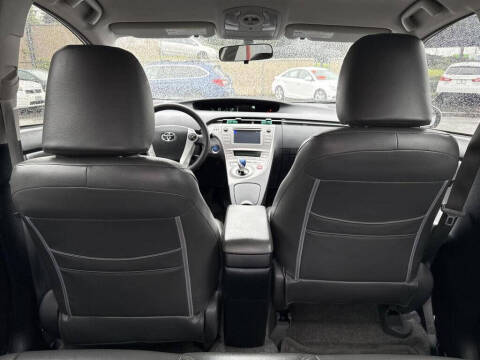 2015 Toyota Prius Two