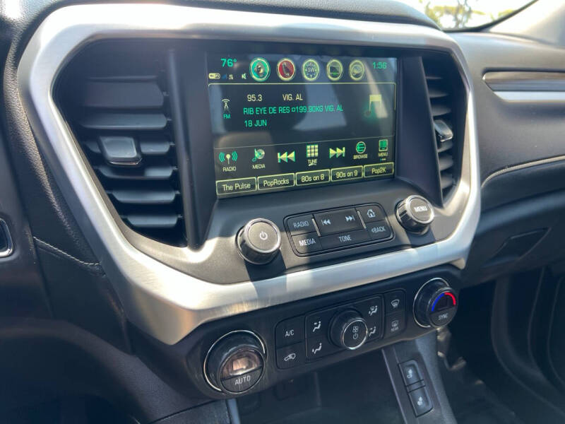 2017 GMC Acadia SLT-2