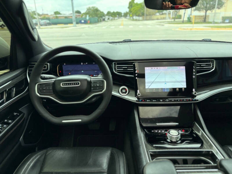 2022 Jeep Wagoneer Series III