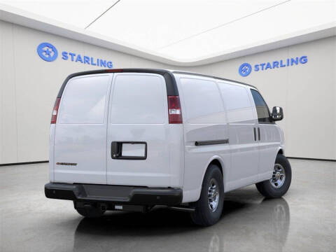 2025 Chevrolet Express 2500