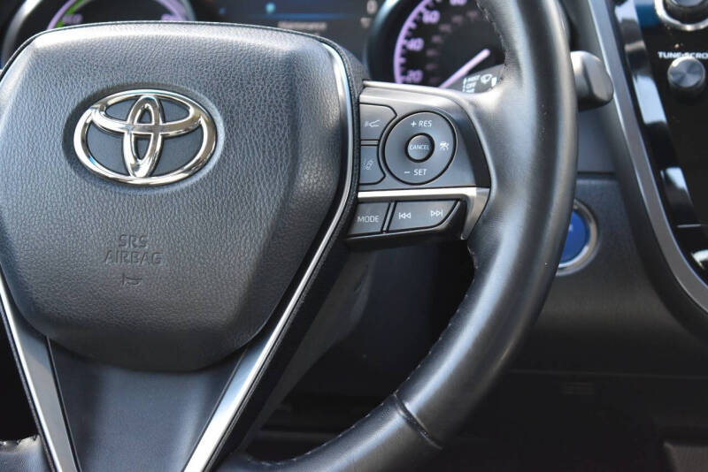 2018 Toyota Camry Hybrid XLE