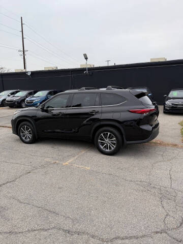 2021 Toyota Highlander LE