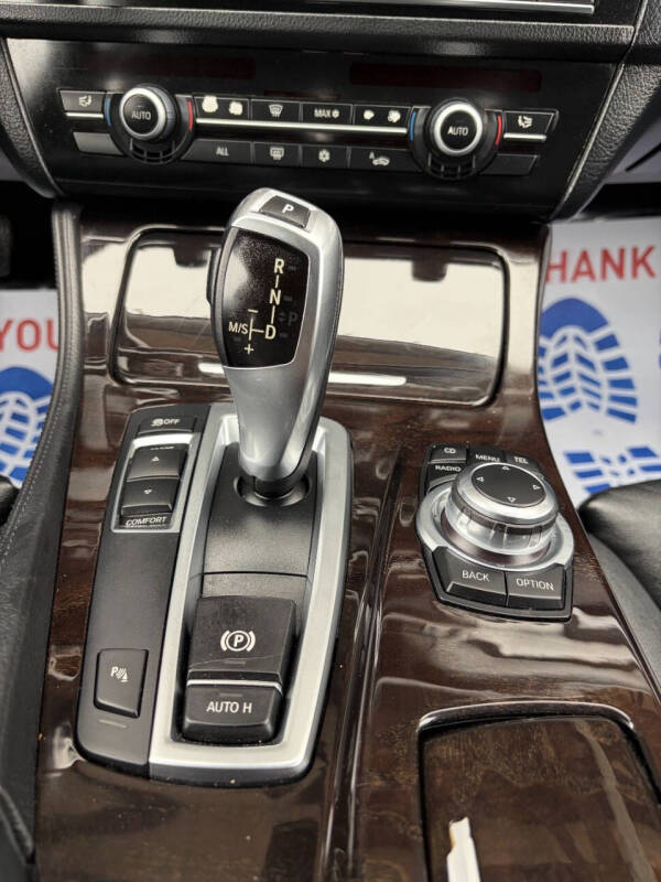 2012 BMW 5 Series 550i