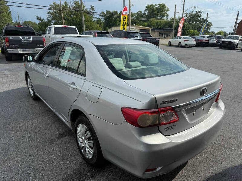 2011 Toyota Corolla LE