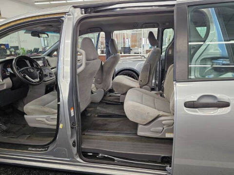 2015 Toyota Sienna L 7-Passenger