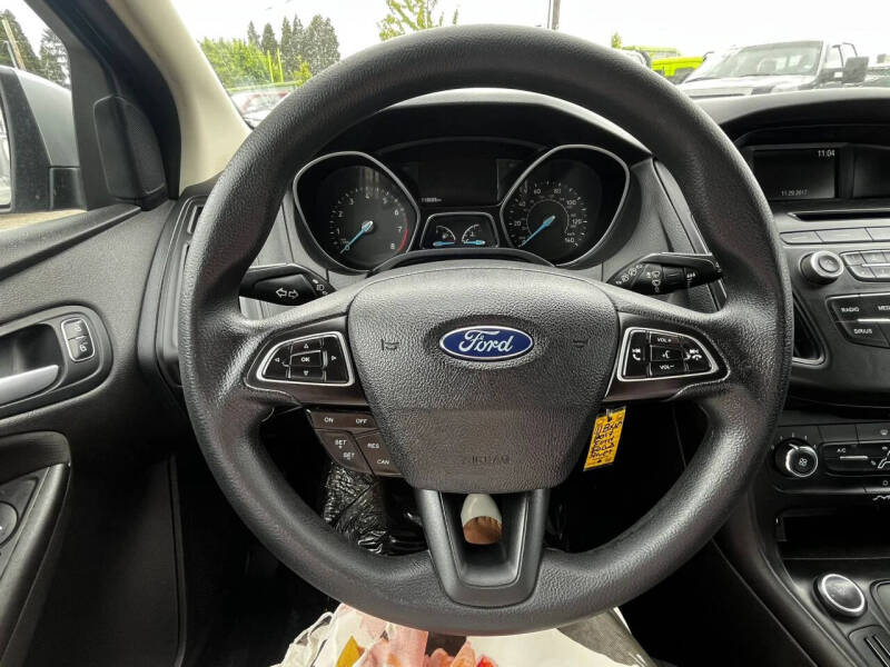 2017 Ford Focus SE