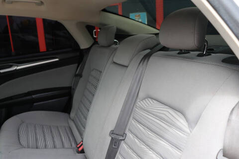 2013 Ford Fusion S