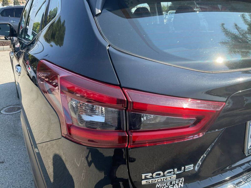 2020 Nissan Rogue Sport SV