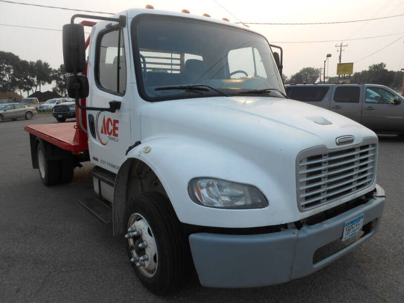 2007 Freightliner M2 106