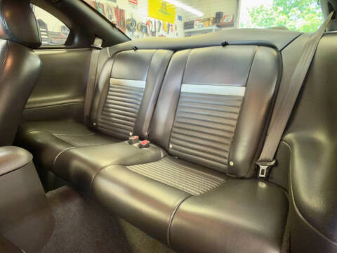 2004 Ford Mustang Mach 1 Premium