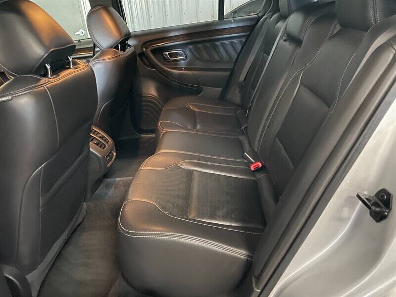 2017 Ford Taurus Limited