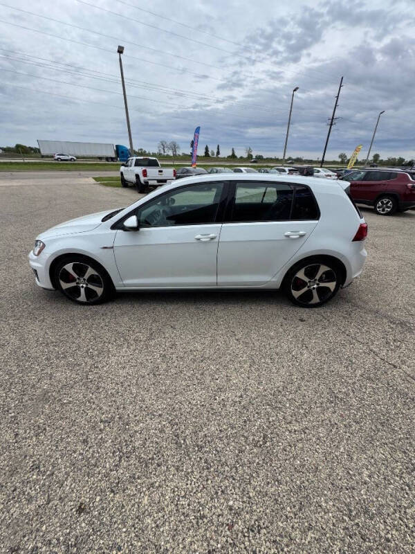 2017 Volkswagen Golf GTI S