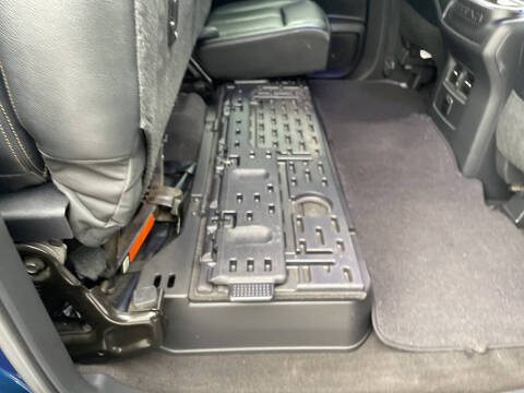 2017 Nissan Titan SL