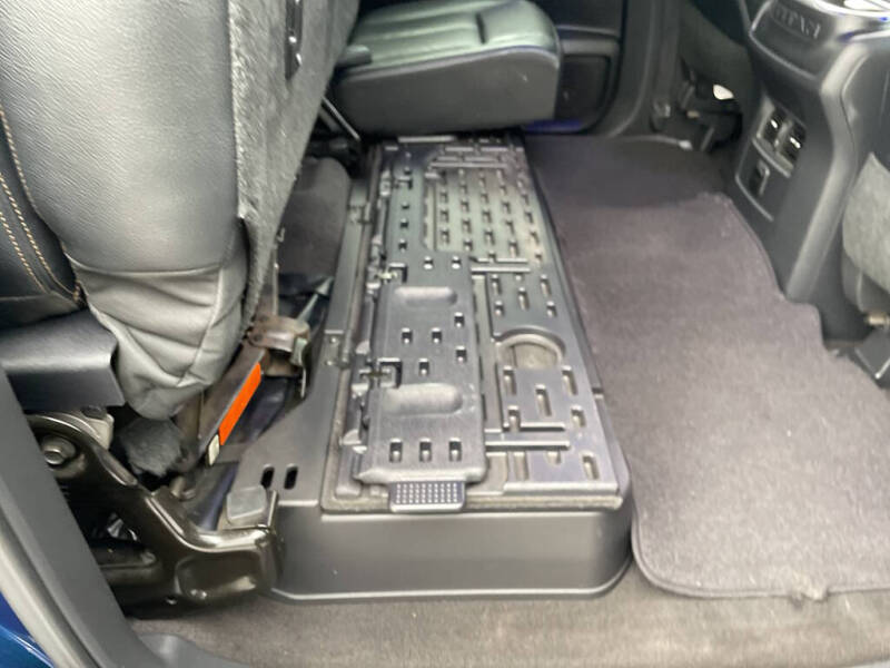 2017 Nissan Titan SL