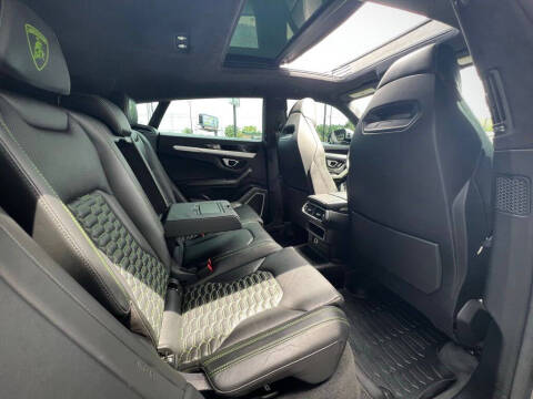 2022 Lamborghini Urus