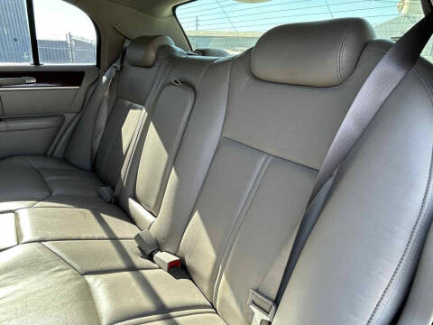 2004 Lincoln Town Car Ultimate L