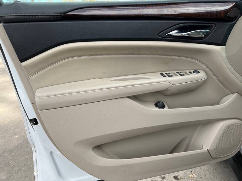 2011 Cadillac SRX Luxury Collection