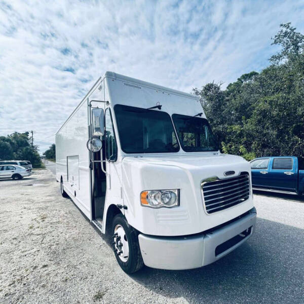 2016 Freightliner MT55 Chassis