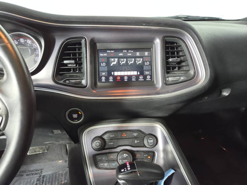2018 Dodge Challenger SXT