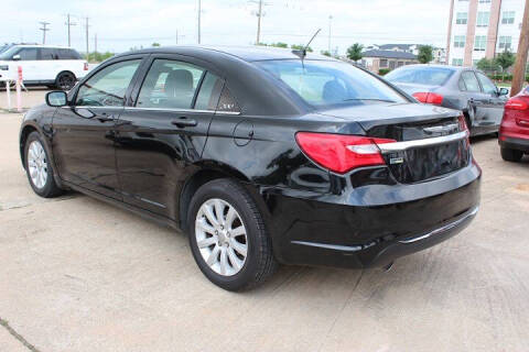2013 Chrysler 200 Touring