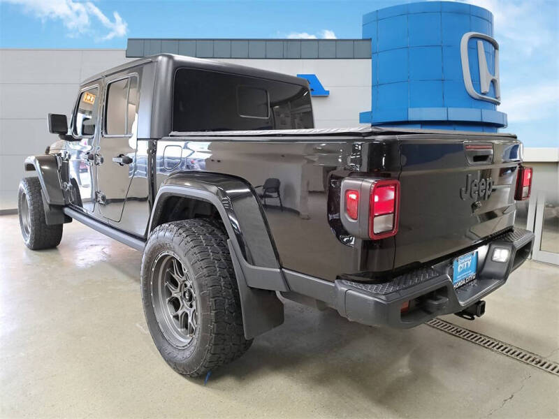 2021 Jeep Gladiator Willys