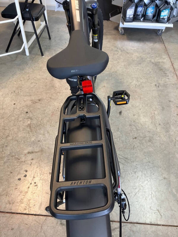 2025 Aventon  D35D3267