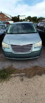 2008 Chrysler Town and Country for sale at BRAUNS AUTO SALES in Pottstown PA