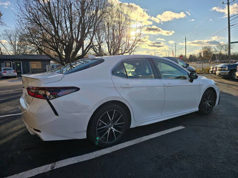 2022 Toyota Camry SE