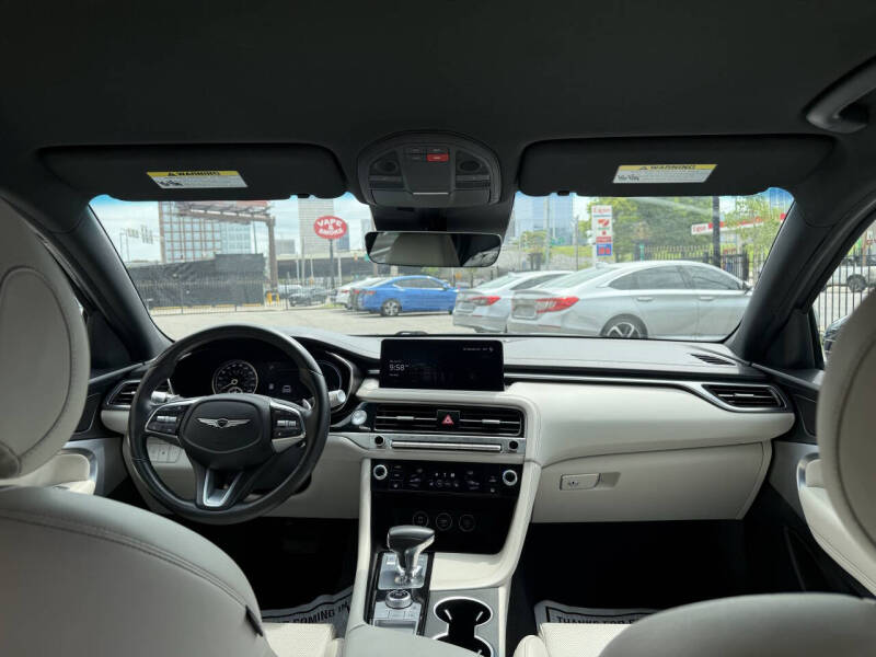 2024 Genesis G70 2.5T Standard