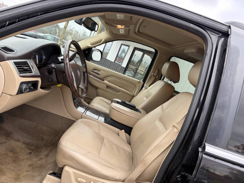 2012 Cadillac Escalade Luxury